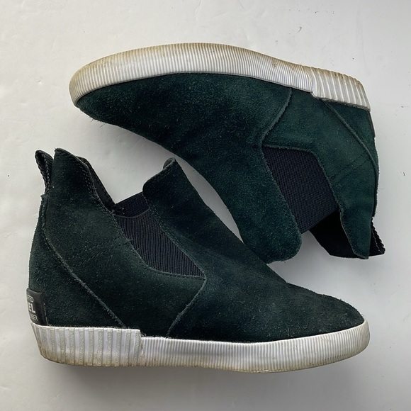 Sorel Out N About Slip On Wedge Boots - Picture 6 of 9